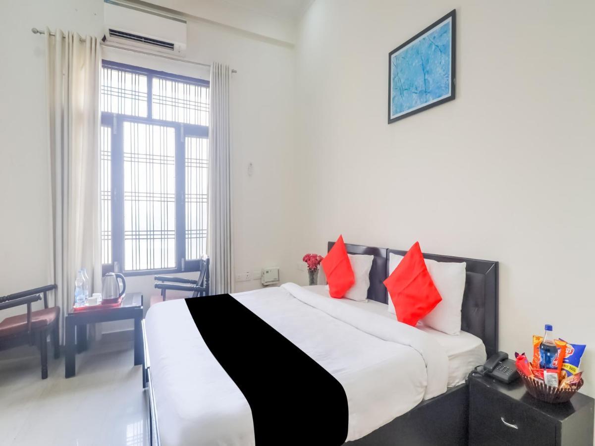 Collection O 77145 Iidm Eco Hotel Lucknow